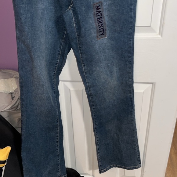 NWT Belly By Design Maternity Jeans! - Picture 2 of 6